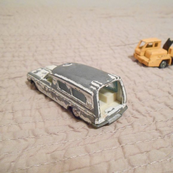 Vintage Playart and Tomica Toy Cars - Picture 8 of 11